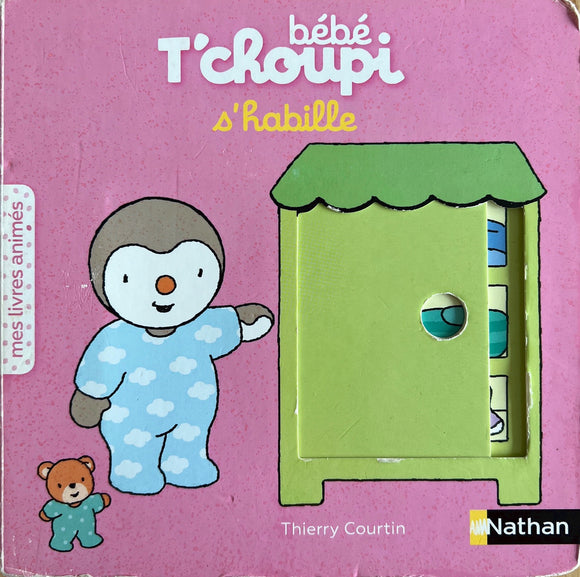 Bébé T'choupi s'habille